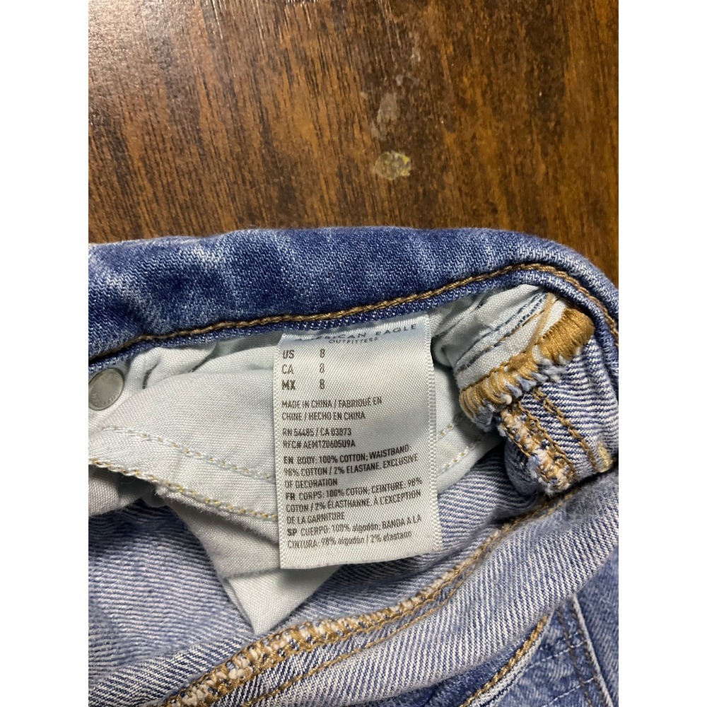 American Eagle Highest Rise Mom Shorts Distressed Denim Blue Size 8 - Picture 5 of 5
